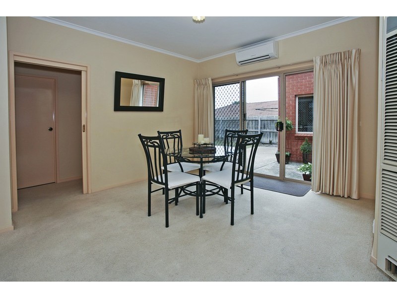 63 Glastonbury Drive, Highton VIC 3216