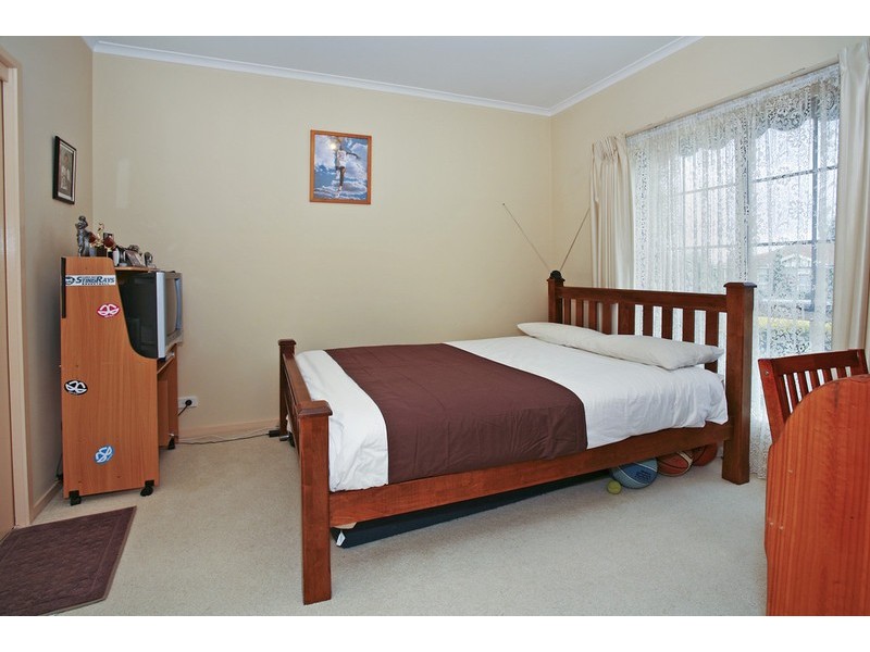 63 Glastonbury Drive, Highton VIC 3216