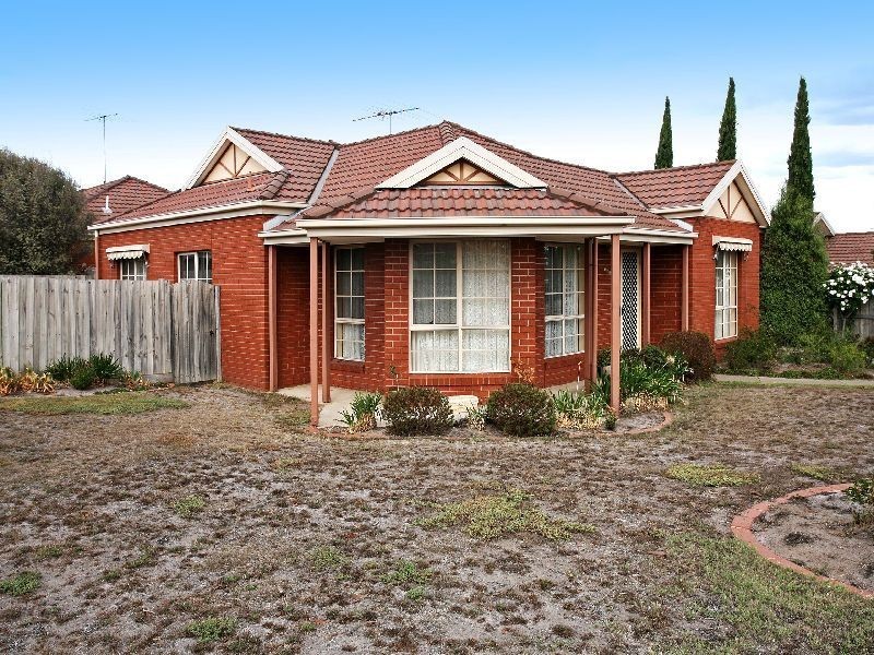 63 Glastonbury Drive, Highton VIC 3216