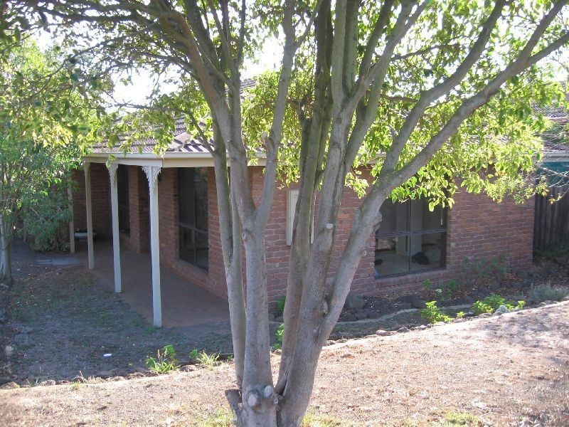 33 Birkenhead Drive, Grovedale VIC 3216