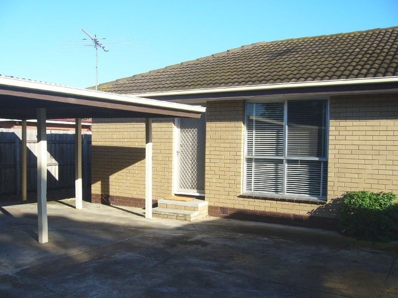 4/21 Noble Street, Newtown VIC 3220