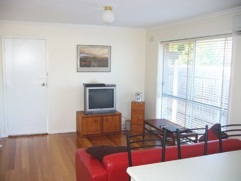 4/21 Noble Street, Newtown VIC 3220