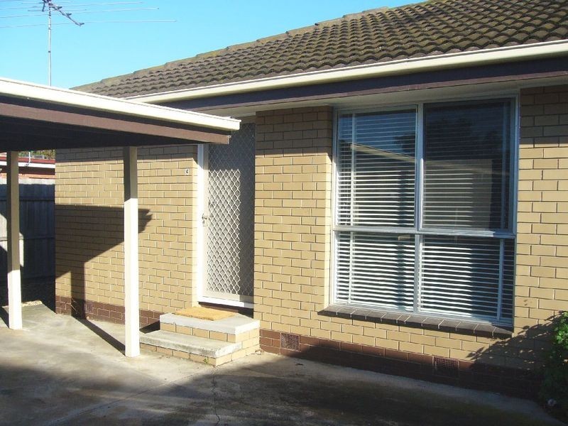 4/21 Noble Street, Newtown VIC 3220