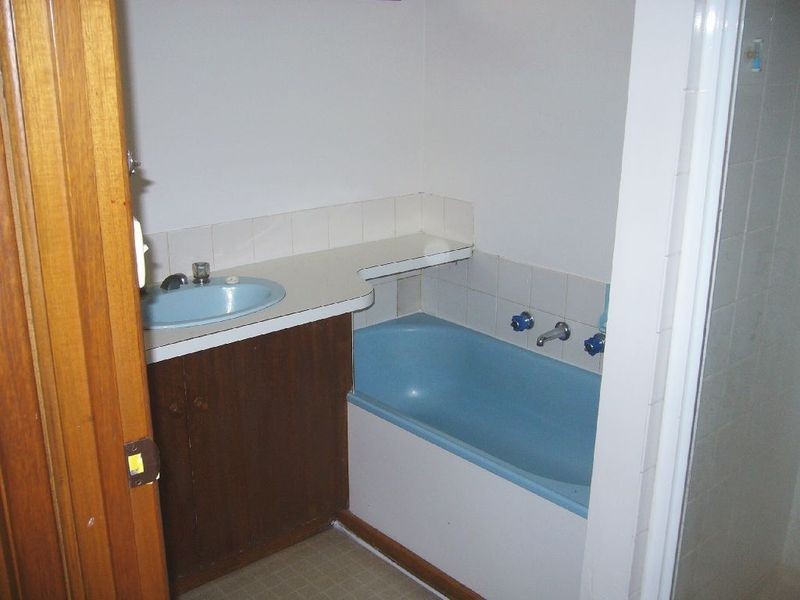 33 Gwyther Road, Highton VIC 3216