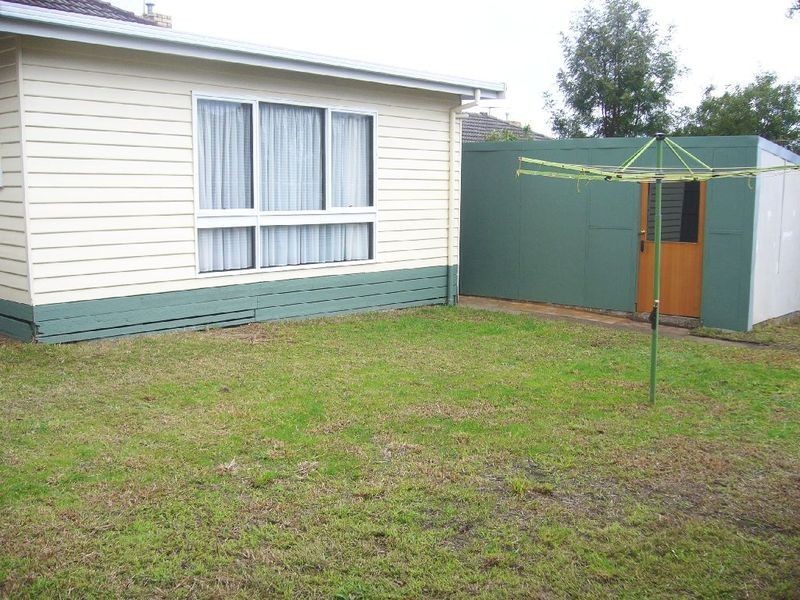 15 Learmouth Street, Belmont VIC 3216