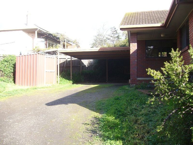 23 Caroline Street, Highton VIC 3216