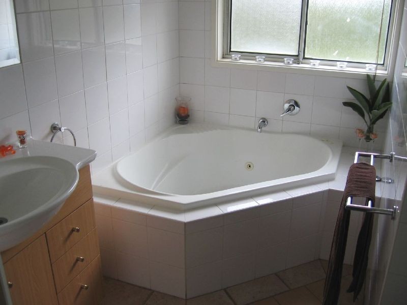 2 Jutland Court, Grovedale VIC 3216
