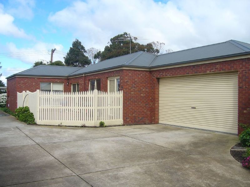 1/21 Crestmoor Drive, Highton VIC 3216