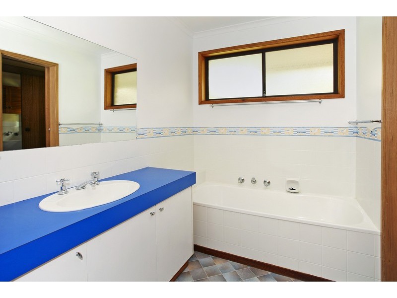 20 Dunsmore Road, Highton VIC 3216