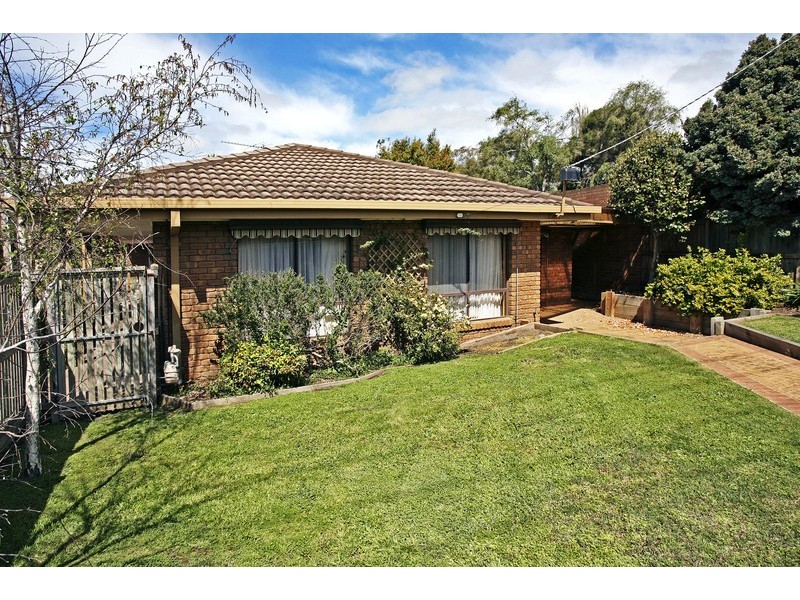20 Dunsmore Road, Highton VIC 3216