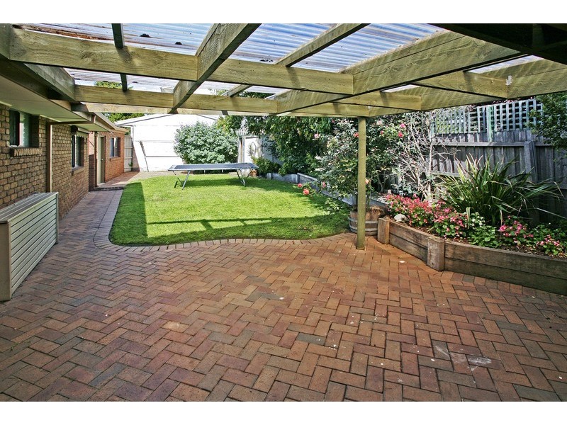 20 Dunsmore Road, Highton VIC 3216