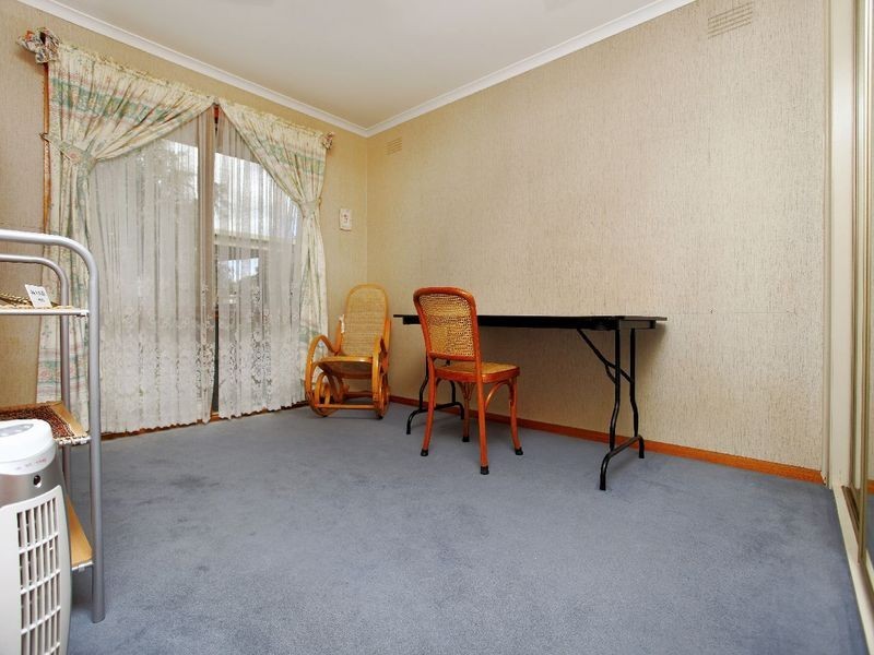 15 Fryers Road, Highton VIC 3216