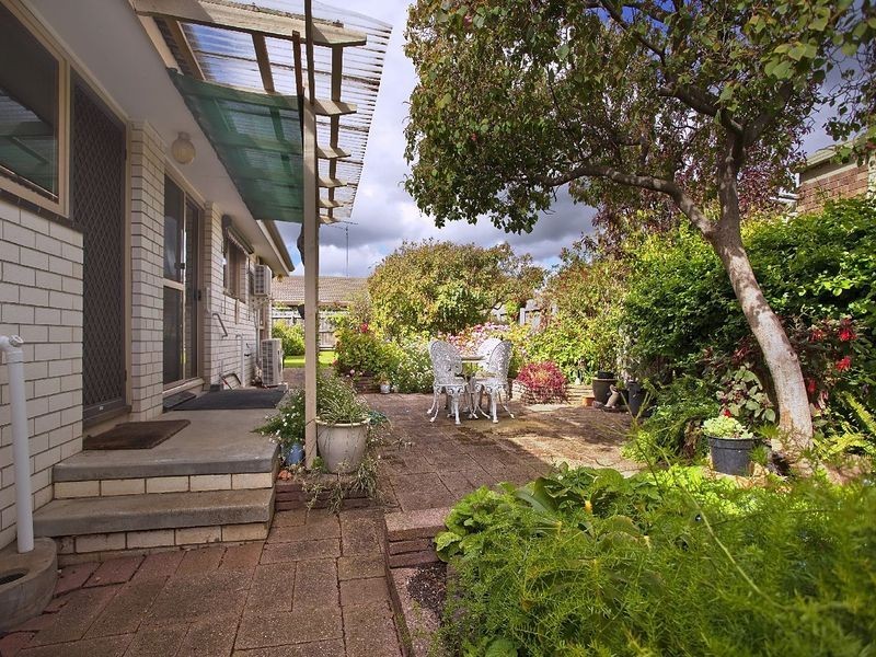 15 Fryers Road, Highton VIC 3216
