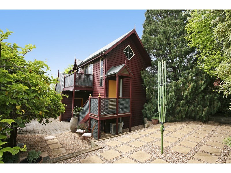 19 Caroline Street, Highton VIC 3216