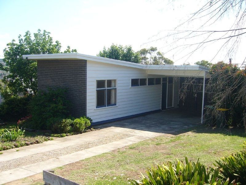 86 North Valley Road, Highton VIC 3216