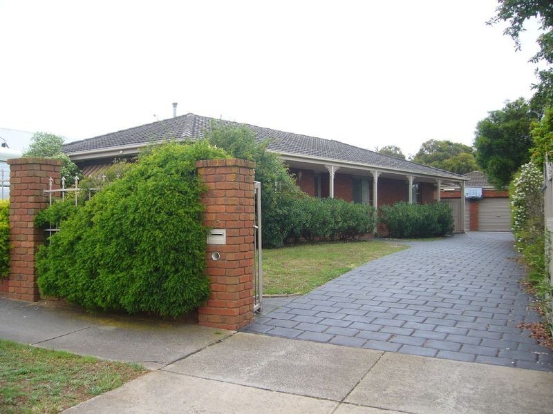 82 Wingarra Drive, Grovedale VIC 3216