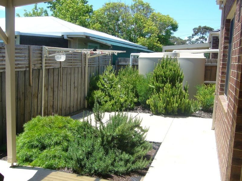 2/273 Torquay Road, Grovedale VIC 3216