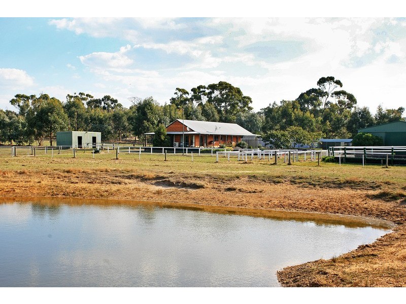 25 Lakeside Drive, Gherang VIC 3240