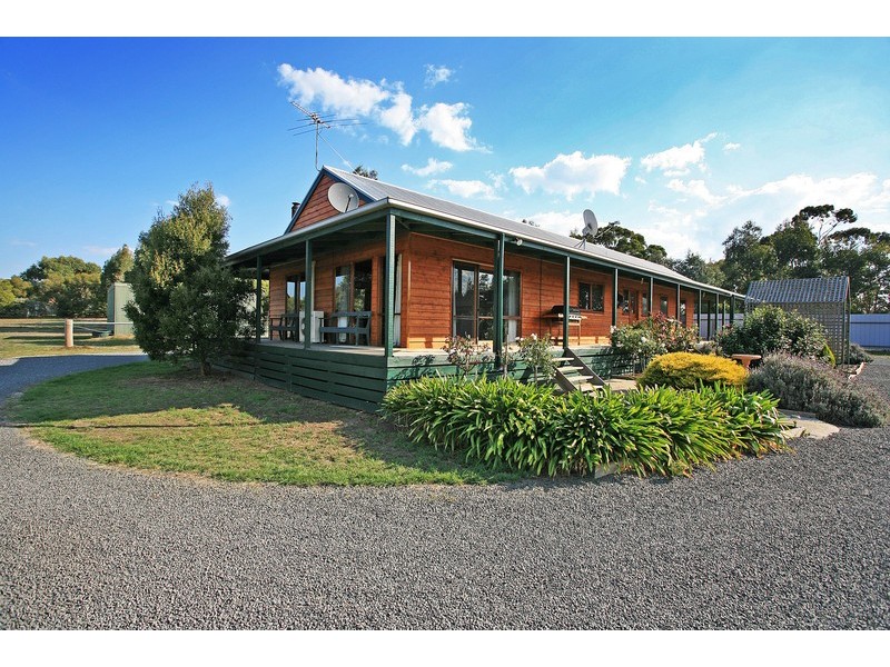 25 Lakeside Drive, Gherang VIC 3240