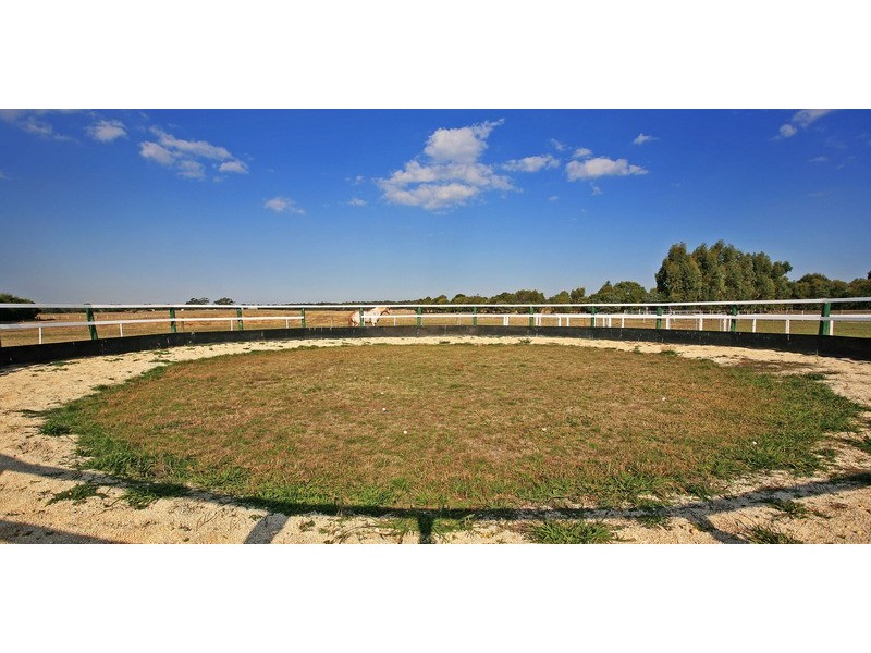 25 Lakeside Drive, Gherang VIC 3240