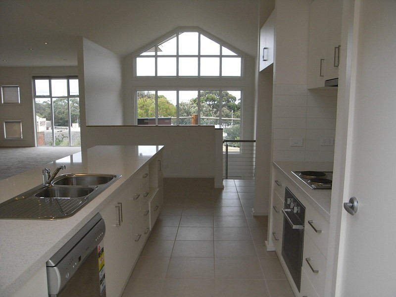 1/17 Walker Street, Anglesea VIC 3230