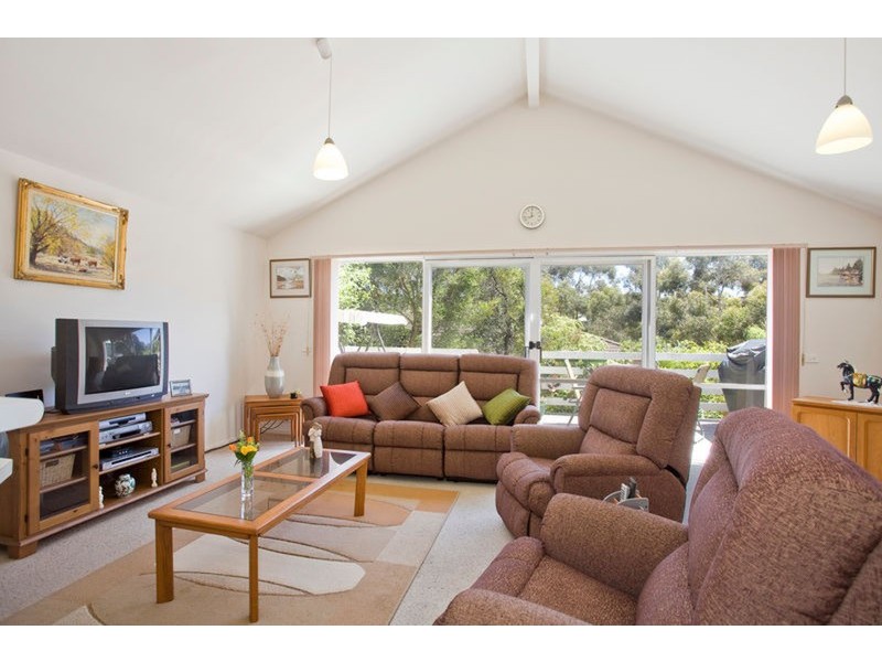 2/13 Arinya Crescent, Anglesea VIC 3230