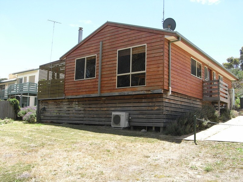 18 Chatswood Drive, Anglesea VIC 3230