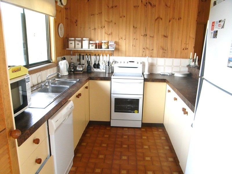 20a Sixth Avenue, Anglesea VIC 3230