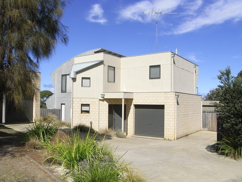 3/2A Walker Street, Anglesea VIC 3230
