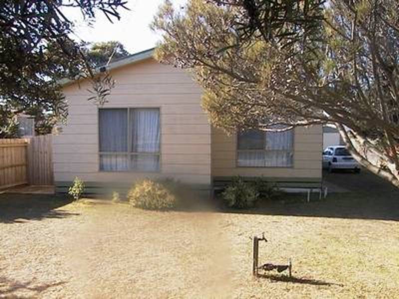 4 Chaffey Court, St Leonards VIC 3223