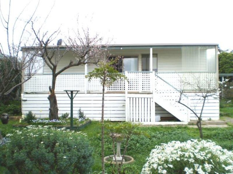 8 Gwinganna Drive, Clifton Springs VIC 3222