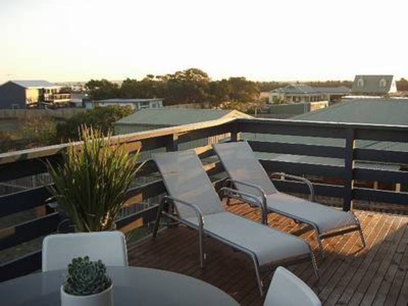 43 Wattlehill Grove, St Leonards VIC 3223
