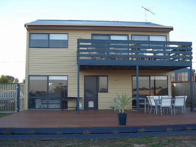 43 Wattlehill Grove, St Leonards VIC 3223