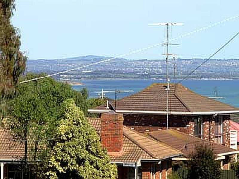 5 Narawi Avenue, Clifton Springs VIC 3222