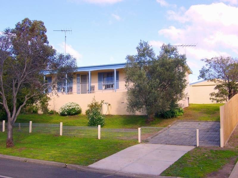 2 Bullimah Avenue, Clifton Springs VIC 3222