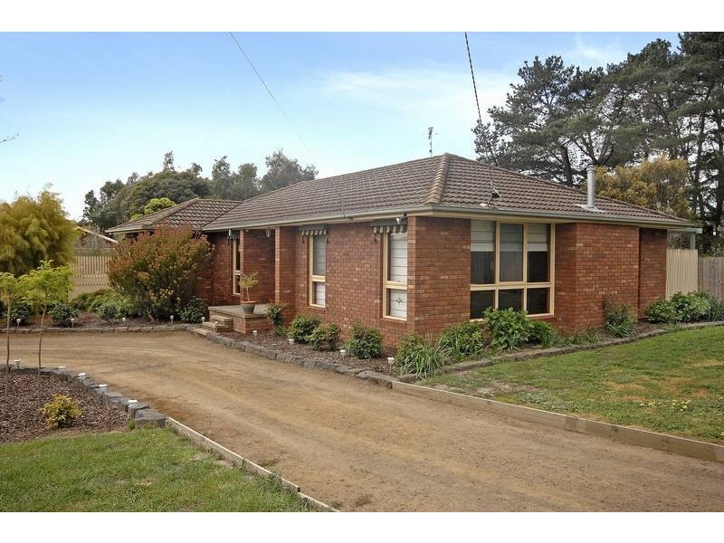 37-39 Carawatha Avenue, Clifton Springs VIC 3222