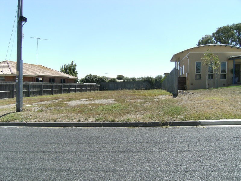 13 Thamballina Road, Clifton Springs VIC 3222