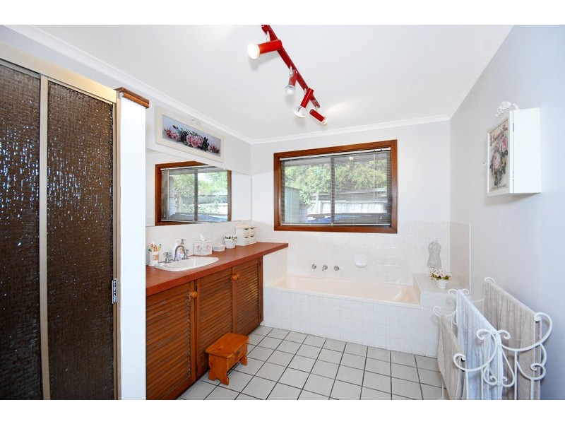 34 Maraboora Avenue, Clifton Springs VIC 3222