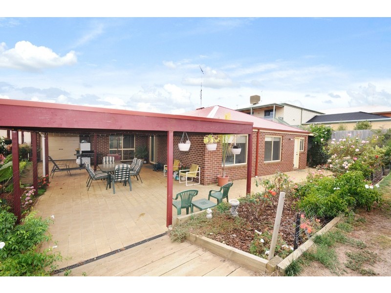 22 Carapooka Avenue, Clifton Springs VIC 3222