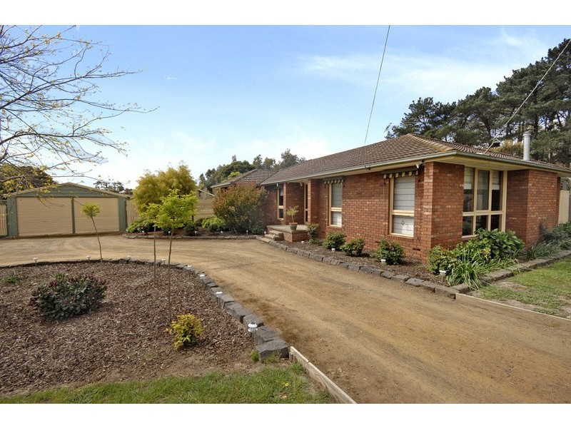 37-39 Carawatha Avenue, Clifton Springs VIC 3222