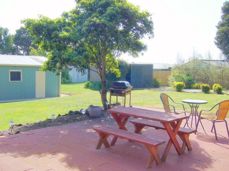 37-39 Carawatha Avenue, Clifton Springs VIC 3222