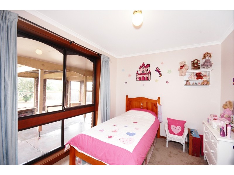 34 Maraboora Avenue, Clifton Springs VIC 3222