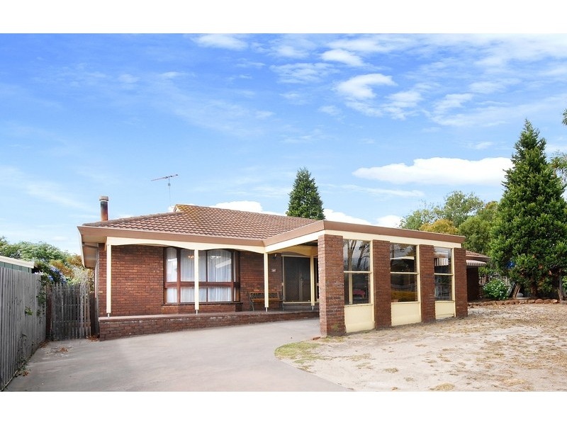 34 Maraboora Avenue, Clifton Springs VIC 3222