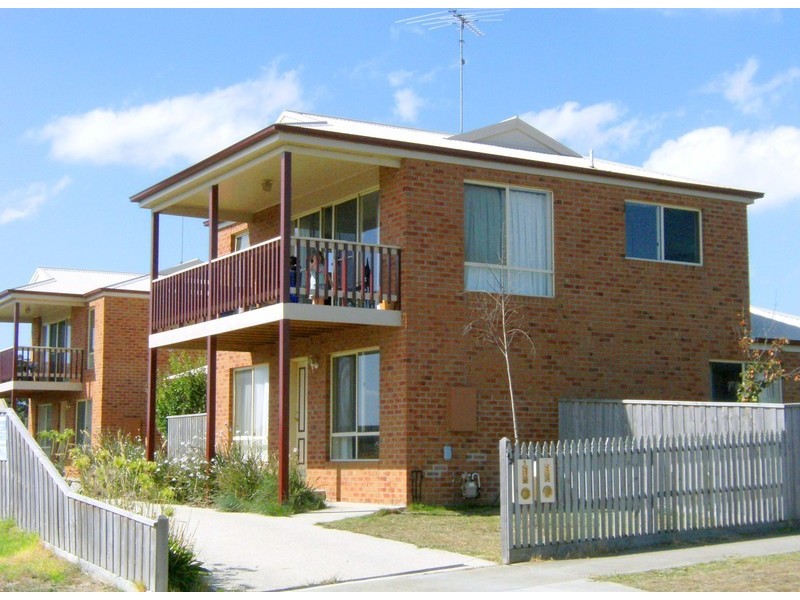 1/42 Donvale Drive, Leopold VIC 3224