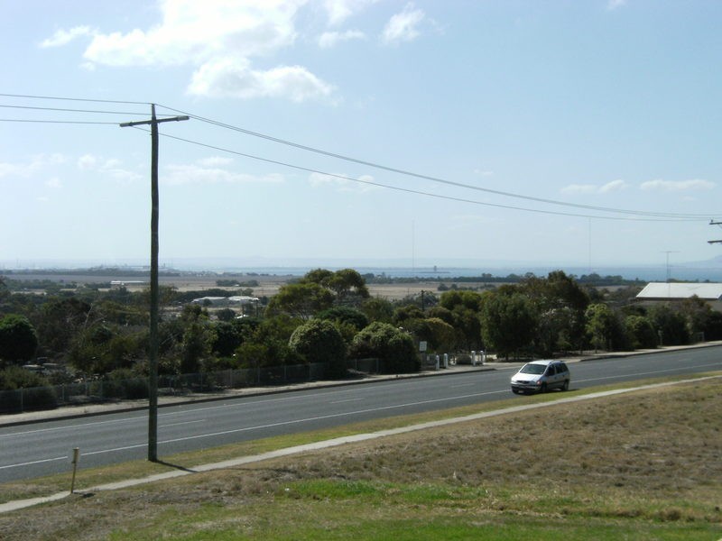 1/42 Donvale Drive, Leopold VIC 3224