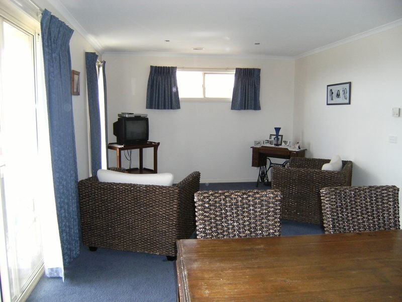 1/42 Donvale Drive, Leopold VIC 3224