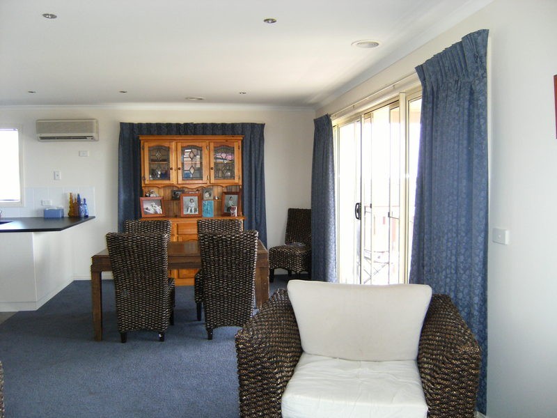 1/42 Donvale Drive, Leopold VIC 3224