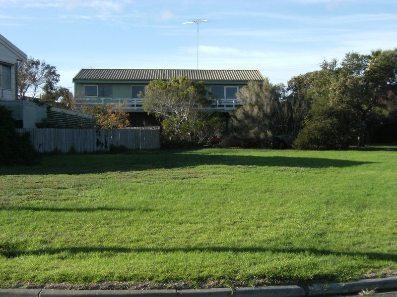 16 Edgewater Drive, Clifton Springs VIC 3222