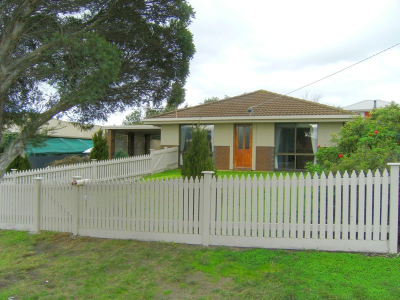 143 Country Club Drive, Clifton Springs VIC 3222