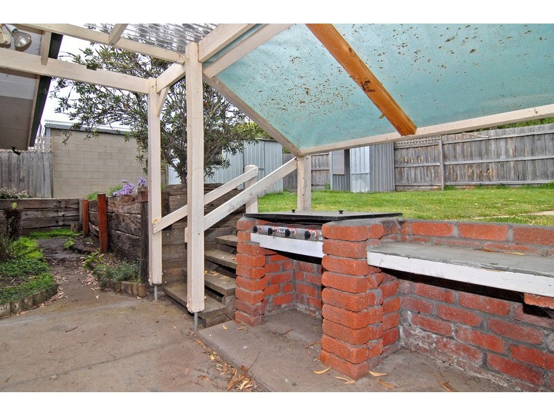 8 Camberwarra Avenue, Clifton Springs VIC 3222